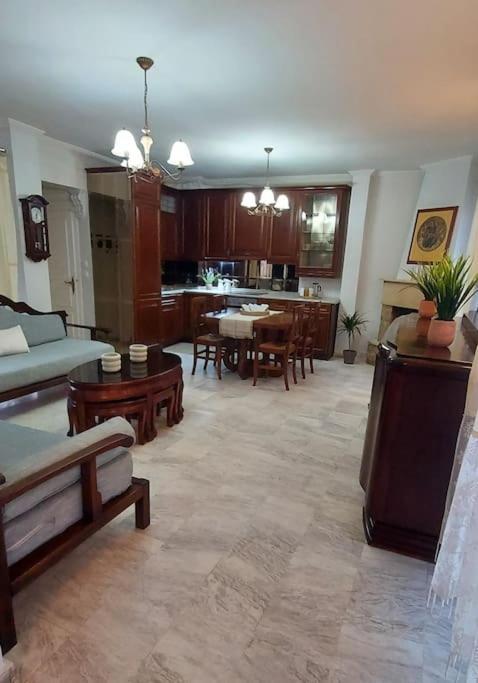 Fori'S Nest Home Skg Thessaloniki Exterior photo
